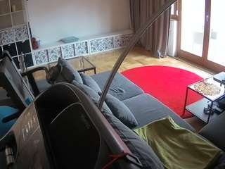 voyeurcam-julmodels-living-4