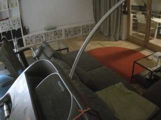 voyeurcam-julmodels-living-4