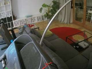 voyeurcam-julmodels-living-4 webcam