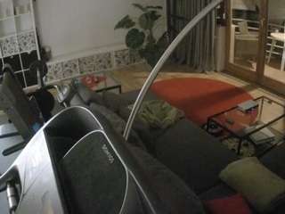 voyeurcam-julmodels-living-4 webcam