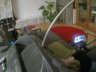 voyeurcam-julmodels-living-4 webcam