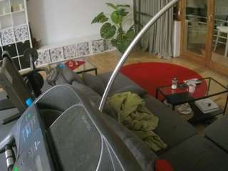 voyeurcam-julmodels-living-4 webcam