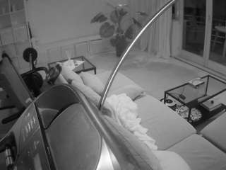 voyeurcam-julmodels-living-4 webcam