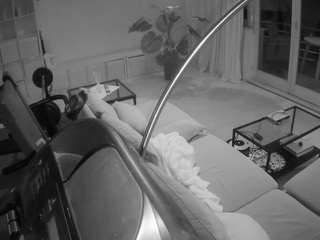 voyeurcam-julmodels-living-4 webcam