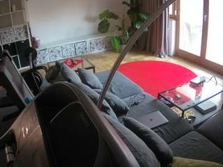 voyeurcam-julmodels-living-4