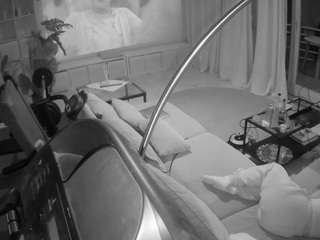 voyeurcam-julmodels-living-4 webcam