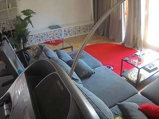 voyeurcam-julmodels-living-4
