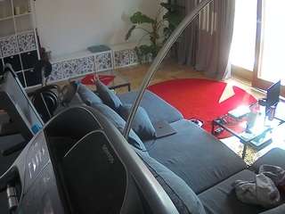 voyeurcam-julmodels-living-4