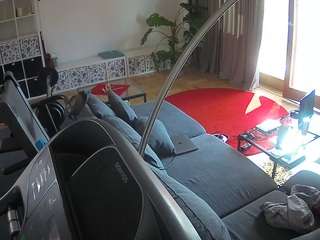 voyeurcam-julmodels-living-4