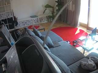 voyeurcam-julmodels-living-4