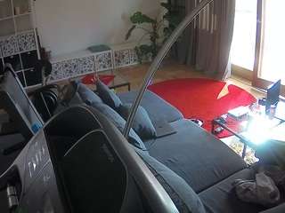 voyeurcam-julmodels-living-4