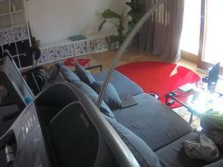 voyeurcam-julmodels-living-4