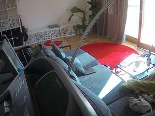 voyeurcam-julmodels-living-4