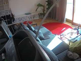 voyeurcam-julmodels-living-4