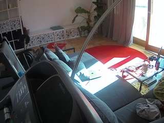 voyeurcam-julmodels-living-4