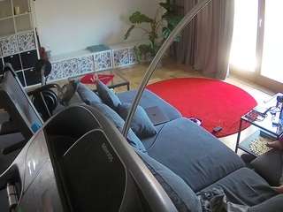 voyeurcam-julmodels-living-4 webcam