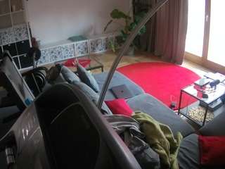 voyeurcam-julmodels-living-4