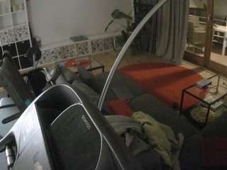 voyeurcam-julmodels-living-4 webcam