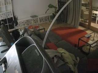 voyeurcam-julmodels-living-4