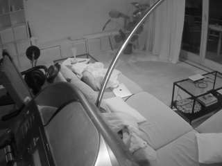 voyeurcam-julmodels-living-4