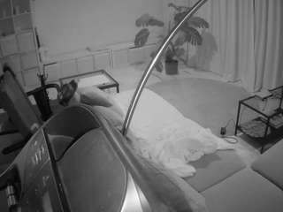 voyeurcam-julmodels-living-4