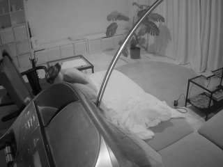 voyeurcam-julmodels-living-4 webcam