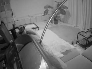 voyeurcam-julmodels-living-4
