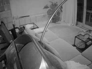 voyeurcam-julmodels-living-4