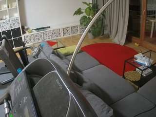 voyeurcam-julmodels-living-4