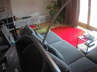 voyeurcam-julmodels-living-4