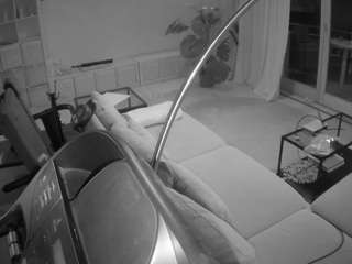 voyeurcam-julmodels-living-4