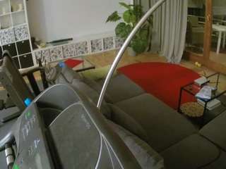 voyeurcam-julmodels-living-4