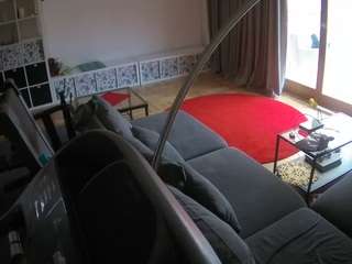 voyeurcam-julmodels-living-4