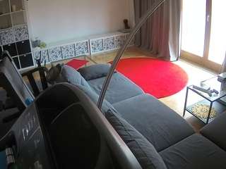 voyeurcam-julmodels-living-4 webcam