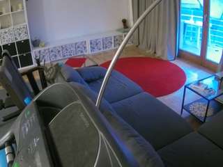 voyeurcam-julmodels-living-4