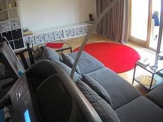 voyeurcam-julmodels-living-4