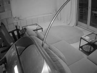 voyeurcam-julmodels-living-4