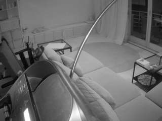 voyeurcam-julmodels-living-4