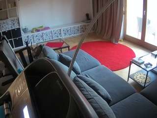 voyeurcam-julmodels-living-4