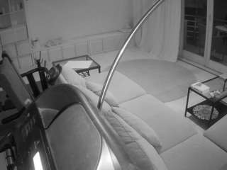 voyeurcam-julmodels-living-4