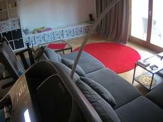 voyeurcam-julmodels-living-4 webcam