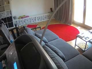 voyeurcam-julmodels-living-4 webcam