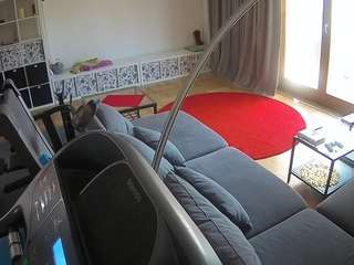 voyeurcam-julmodels-living-4 webcam