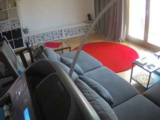 voyeurcam-julmodels-living-4