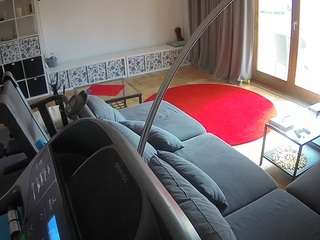 voyeurcam-julmodels-living-4