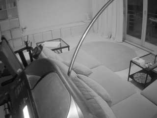 voyeurcam-julmodels-living-4