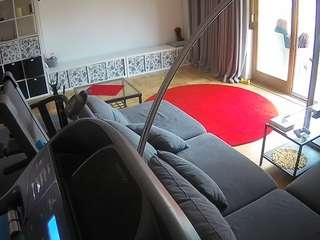 voyeurcam-julmodels-living-4 webcam