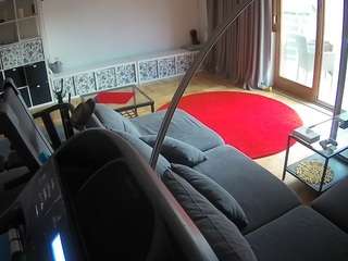 voyeurcam-julmodels-living-4