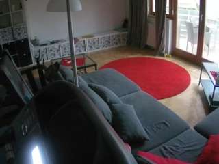 voyeurcam-julmodels-living-4