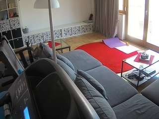 voyeurcam-julmodels-living-4 webcam